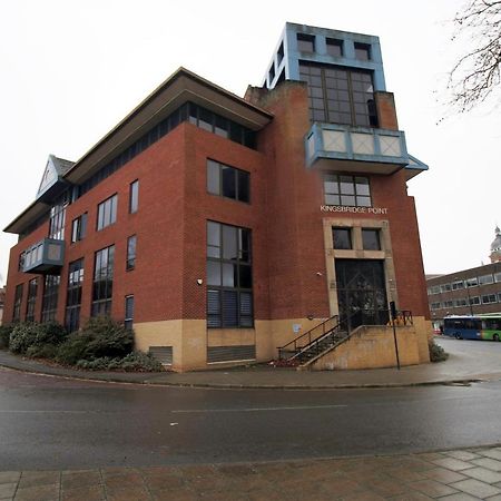 Kingsbridge Point - Cosy One Bed Apartments Near Town Centre, Swindon Exterior photo